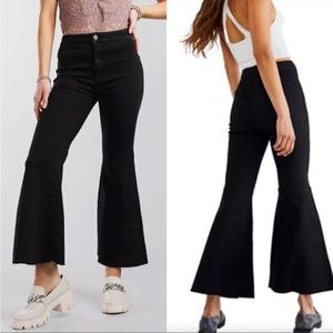 We the Free Youthquake Black Flare Cropped Jeans Sz 24